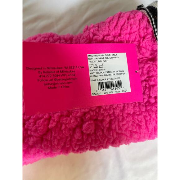 New Betsy Johnson Barbie Pink & Black FUZZY Warm Socks w/Sequin Bow L/XL - Picture 5 of 6